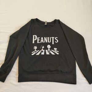 Peanuts Graphic Sweatshirt. Size XL.  Runs Small